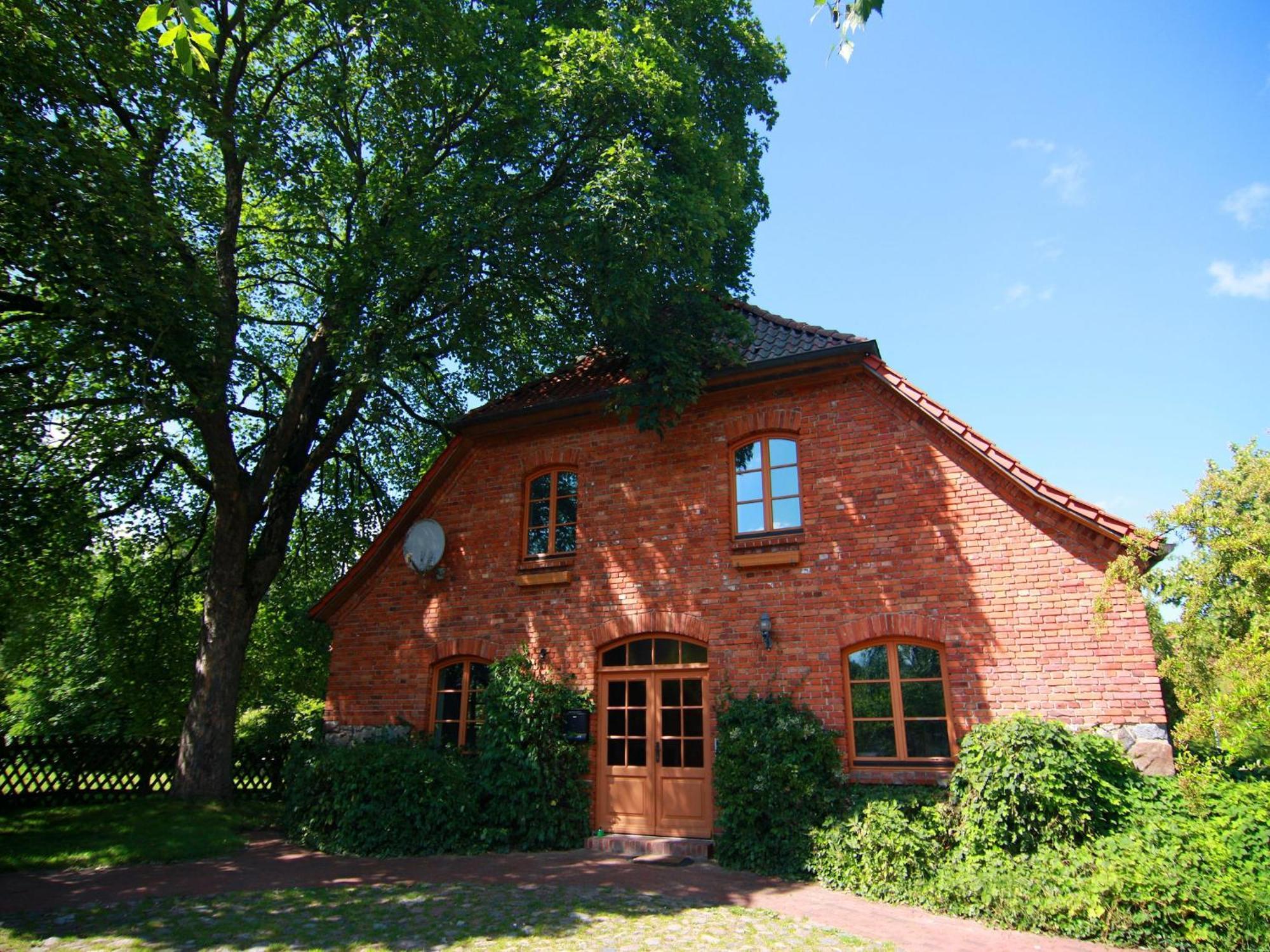 Mansion In Gressow With Terrace Garden Bbq Pond Bicycles 빌라 외부 사진